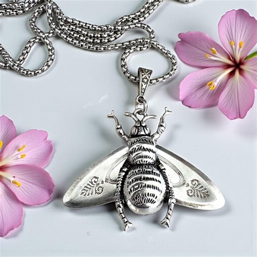 Vintage Silverware Bee Pendant: Boho Stainless Steel Chain Necklace - Etsy