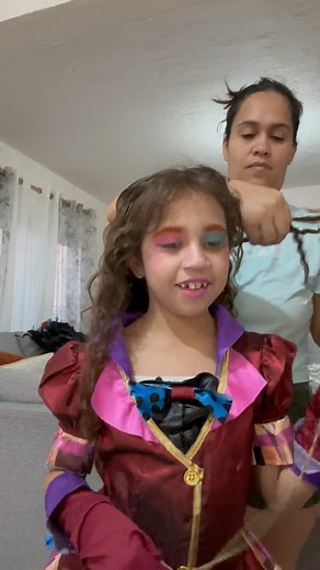 205K views · 4.2K reactions | Disfraz del sombrerero loco ✨ Francia❤️#disfraz #sombrereroloco #halloween #escuela | Victoria angulo | Facebook