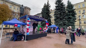 23K views · 2.4K reactions | Amazing voice this fall in Petrogradskyi, Saint Petersburg! Watch full video: https://youtu.be/dsPR1Oa5h9k | Igor in Russia | Facebook