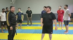 Trabalhando com a Tonfa Operacional. #kungfu #artesmarciais #defesapessoal | Mário Jorge