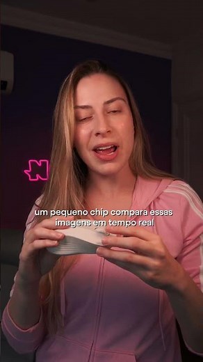How does a computer mouse work? What is the blinking light on the bottom for? 👀