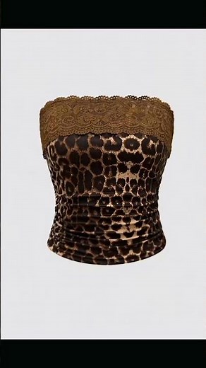 Leopard Print Bikini Top: Your Next #ItGirl Summer Essential!