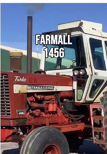 Farmall 1456: A Powerful Classic Tractor