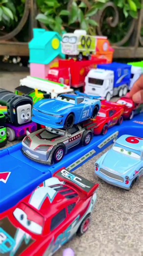 Friendship Dance Challenge Featuring Cars