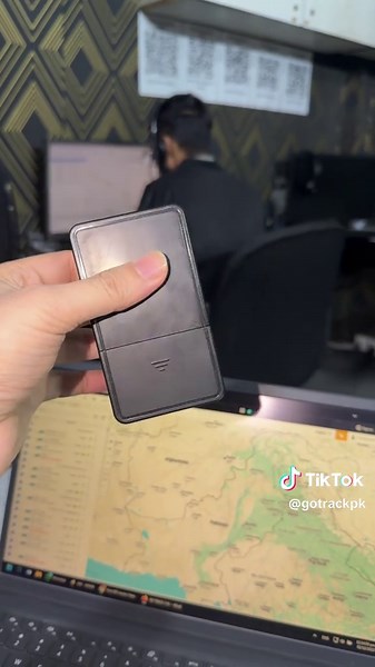 Magnatic GPS Tracker Available Now Pin Point Location Live