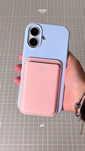 Exploring Color Combinations in Accessories
