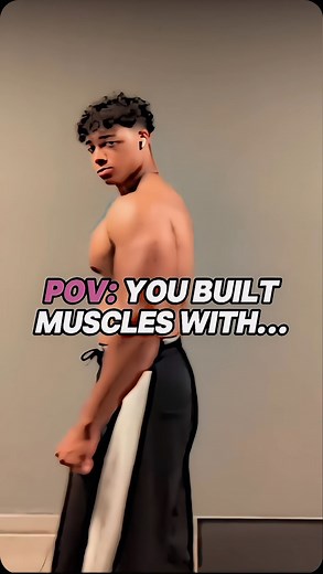 ᴋᴀᴍᴀʟ | Best muscle gain smoothie 🥛🤯 Ingredients for recipe…………. -250ml whole milk 🥛 -100grams of Greek yogurt 5.1% fat -30grams of rolled oats... | Instagram