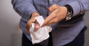 The 19 Best Face and Body Wipes for Men