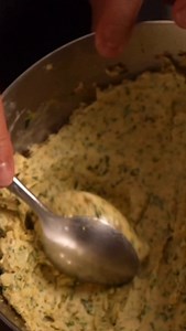 Sauce Série Épisode 8 : Sauce Café de Paris 🥖 #recette #cuisine #chef #food #sauce #cafedeparis #paris | Quentin Farez