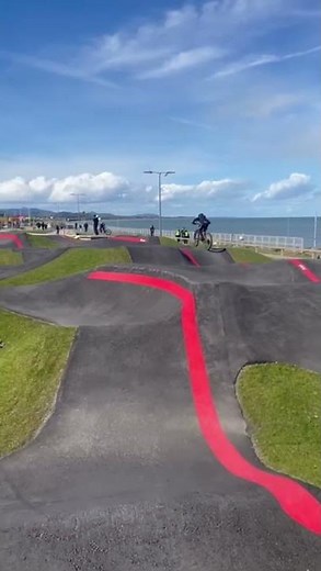 Riding Ireland’s largest pump track #mtb #cycling