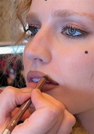 finishing touches with key makeup artist @Alexandra French to create a world of romantic grunge for the @Selkie runway show 🫦 @audreybilling wears 24/7 Lip Pencil - 1993 24/7 Pencil - Cool Coyote Vice Lipstick - June Gloom Face Bond Blush - Fleshed Out Shaped Palette - Cool 24/7 Eye Pencil - Perversion All Nighter Setting Spray - Glow