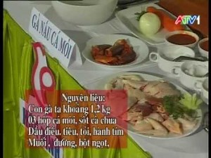 Gà nấu cá mòi Món ngon cuối tuần