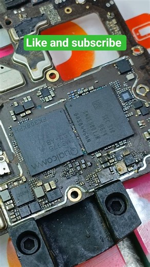 Motherboard Pad Cleaning 📱#shorts #mobilerepair #shortsfeed #soldering #tech