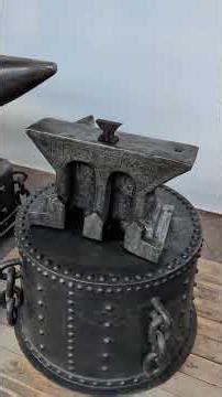 ANVILS AND VISES - DISPLAY - V0315