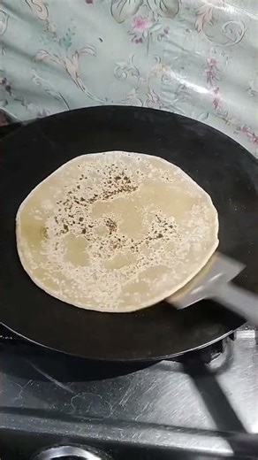 halke fulke 😀 roti 💫