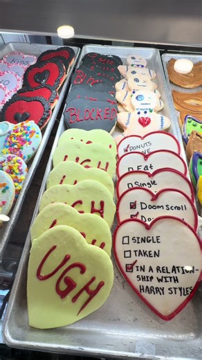 POV: you found Portland’s cutest Valentine’s cookies 💘 @helen_bernhard_bakery #valentinesday #portland #foryoupage #bemine #foodtok