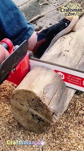 Carpenters use handheld electric chain saws to quickly cut logs