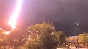 Big lightning strike hits Disney World