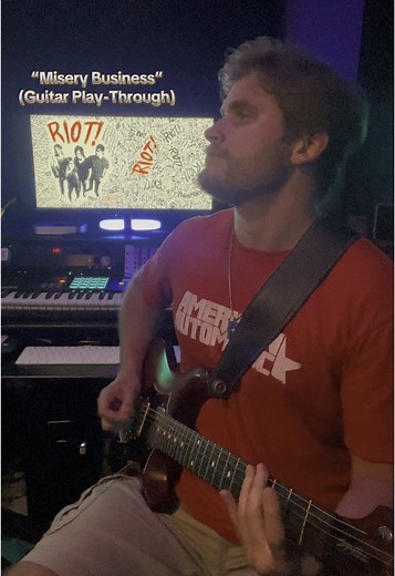 “Misery Business” - @Paramore (Guitar Play-Through) #paramore #miserybusiness #aintitfun #riot #riotalbum #hayleywilliams #2000srock #rockcover #poppunk #fyp #foryou #2000s #throwback #goodvibes #guitarcover #guitar #coversong #musician