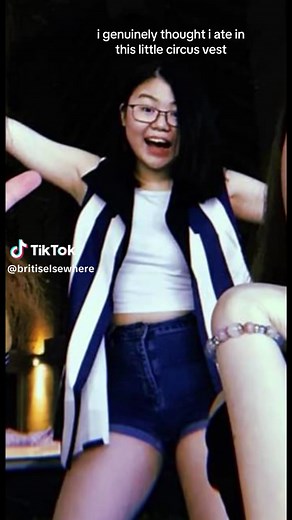 the black skater skirt really carried me through my first year of uni #fyp