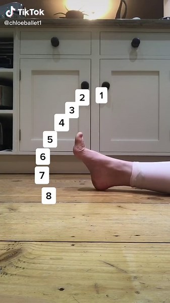 WHAT NUMBER ARE YOU AT? 🩰🤍 #fypシ #foryoupage #feet #foot #flexible #bendy #dancer #ballet #ballerina #workit