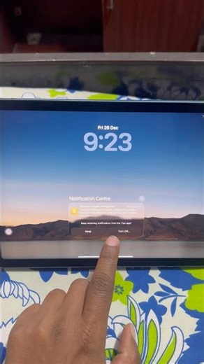 How to clear notifications in iPads/ iPhones #ipad #iphone #appletips #appletricks
