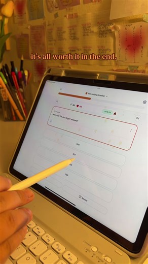 download the app @gizmo start testing yourself on its very own flashcards in the best way! #revision #studytok #fyp #lizzymcalpine #gizmo