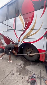 The bolt makes a creaking sound, it needs extra power 💪🏻 #bus #kupukupuayu #busindonesia #reelsviral #montir | Bang Jarwo Bus