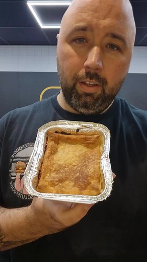 Grubbin Leicester Pie Foodreview #Leicester #Pie #Foodreview | Hady Tate
