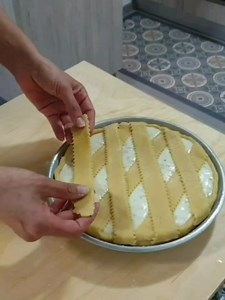 775K views · 15K reactions | Pastiera napoletana  Il buonissimo dolce | DovealSud | Facebook