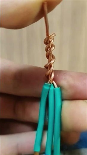 Old Pro Electrician Wire Connection Trick #electrician #diy