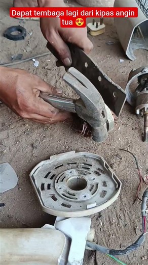 Bongkar kipas angin tua lagi ambil tembaganya😍/disassemble the fan to extract the copper