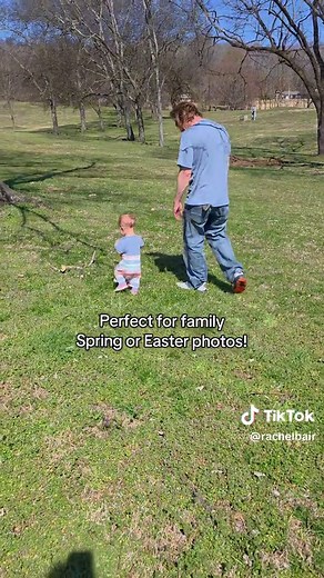 Family Matching Outfits for Photos