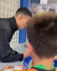 Mason Greenwood dey meet Getafe fans 💙😍 | Man United in Pidgin