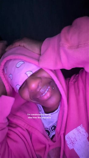 we doing thirst traps at the airport now #jungkook please chill