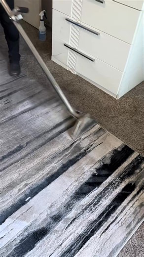 🔸Steam clean this rug with me. 🔸Area rug was full of heavy traffic damage and puppy stains. 🔸Satisfaction 😊 🔸⭐️⭐️⭐️⭐️⭐️’S 🚐-TRUCK-MOUNTED EQUIPMENT💨🫧 ✅OVER 150- 5 STAR REVIEWS ON GOOGLE. 🔸13 YEARS OF EXPERIENCE. ✅ECO FRIENDLY. 🔸LICENSED & COMMERCIAL INSURED. ✅PET & KID FRIENDLY SOLUTIONS. 🔸FAMILY OWNED & OPERATED. ✅CLEAN & PROFESSIONAL. 🔸MARK TAYLOR APARTMENT’S PREFERRED VENDOR.(Holding over 5 properties in the AZ) ✅GREYSTAR MANAGEMENT PREFERRED VENDOR. 🔸AMC APARTMENT CONSULTANTS PR