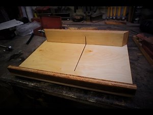 Crosscut sled for Harbor Freight (or any) table saw out of baltic birch plywood and flooring offcuts