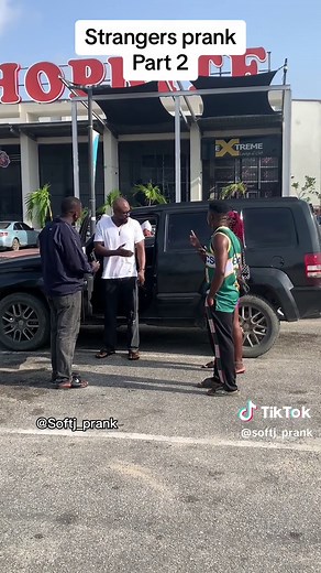 Strangers prank part 2 #fypシ゚viral #trending #tiktokvidoes #viralvideo🔥 @yabaleftonline @Don Jazzy @GossipMillNaija @FANTASY