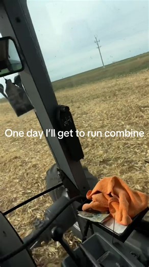 Ig I kinda upgraded #graincart #digrig #slidin #shitshow #grampsandbrotherwontletme @Trey Gade @breckin b @Wes Thilges