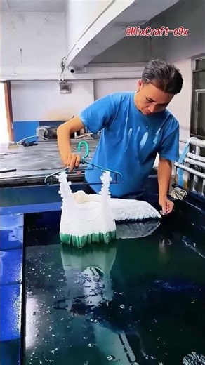 Indigo dyeing a dress： Natural dye, elegant patterns, rich in cultural charm #mixcraft