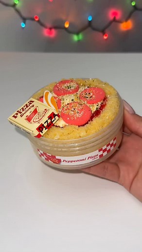 look at the lil pizza box🥲 upslime down collection available now! slimers boy pepperoni pizza 🍕 texture: diy clay ➡️ butterfizz scent: pizza dough & garlic | Momo Slimes