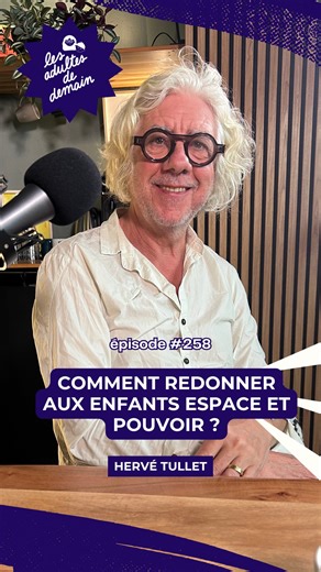 Stéphanie d’Esclaibes | podcast engagé pour l’enfance on Instagram: "Comment redonner de l'espace et du pouvoir aux enfants ?⁠ ⁠ Trop souvent, on rêve leur futur à leur place, alors qu’ils sont capables d’inventer bien plus et autrement que nous.⁠ ⁠ Découvrir la puissance enfantine sous un autre angle, c’est plonger dans l’univers foisonnant de @hervetullet, artiste à la renommée internationale, auteur et créateur d’expositions participatives qui bouscule les codes de l’art autant que ceux de la