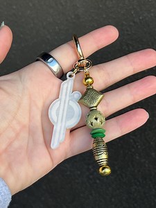 Saja Bead CSL Logo Taschenanhänger Schlüsselanhänger - Etsy.de