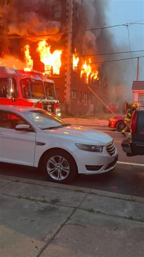453K views · 5.5K reactions | Early Arrival Video of the 4 Alarm at 48th & Locust St. Another video will be in the comments of TL-13 getting ready to go into service. Video credit Engine 68/Cuckoos Nest. | Phillyfirenews | Facebook