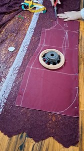 Sewing tutorial. Menggunting pola baju kebaya modern, brokat Fashion design #Design #Stitching #dress #blouse #moda #style #fashion #fashiondesign #kebaya #fashionstyle #jahit #gamis #sew #hobbyjahit #sewing #sewingtips #sewinglearn #DIY #sewingdiy #tutorialjahit #sewingtutorial #tailoring #tailor #dikiş #dikişaşkı #hobbyjahit #dikişeğitimi #lifehacks #Trending #trendingreels | Wahyuni R M