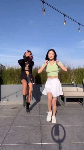 Learn Kpop Dance Moves with ITZY Sneakers | Fun Dance Tutorial
