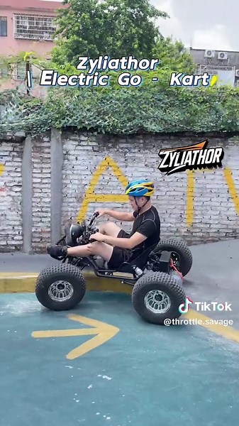 VIP Racing Experience: Luxury Go-Kart Adventure in MTL