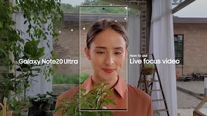 Add depth and flair to your videos. Learn how to use Live focus video on the #GalaxyNote20 Ultra #HowTo Discover more: http://spr.ly/6189H1CxT | Samsung