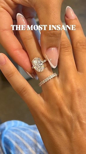 EAST WEST GEM CO. // on Instagram: "This dainty 3x2mm oval full eternity Celine band paired with this statement 8 carat oval Portia and an oval Scarlett band makes for such a bold and glam stack ✨ This client opted for a full eternity band for their oval Celine band, where the stones go all the way around the band 💎 However, for their Scarlett band they opted for a sizing bar where stones go down 3/4 of the way on each side leaving 1/4 of the bottom of the band uncovered, allowing a resize if n