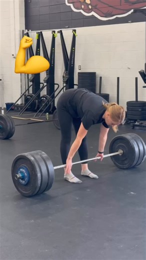 @thelevelmethod level ups happening all over the place this week! Congrats Meg on your deadlift level up! #leafgym #traintothriveforlife #levelmethod | Leading Edge Athletics & Fitness